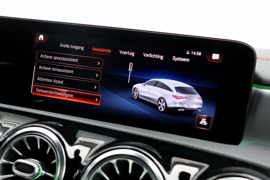 Hoofdafbeelding Mercedes-Benz CLA