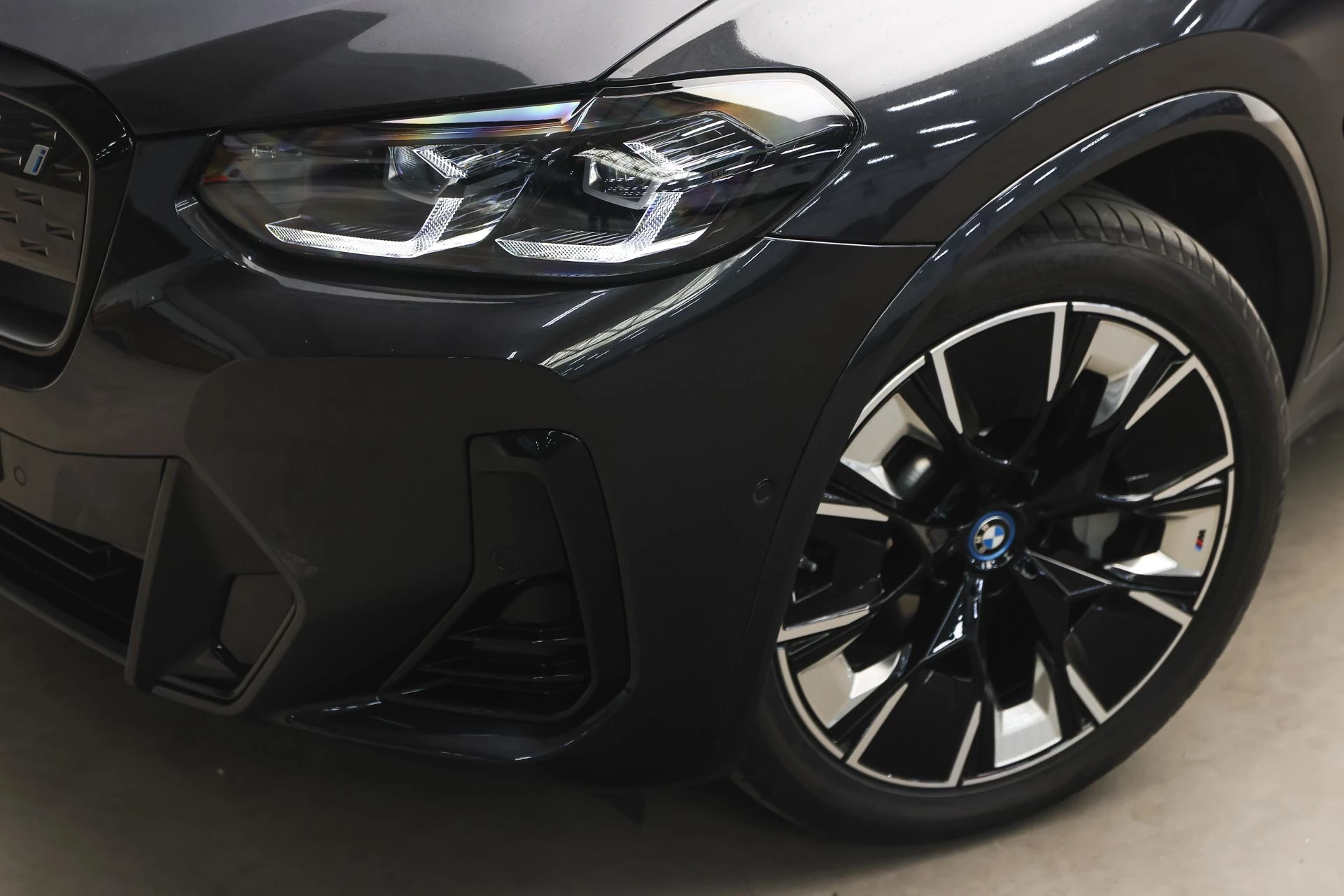 Hoofdafbeelding BMW iX3