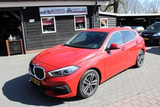 Hoofdafbeelding BMW 1 Serie BMW 1 Serie 118I Automaat 140Pk Executive Editon