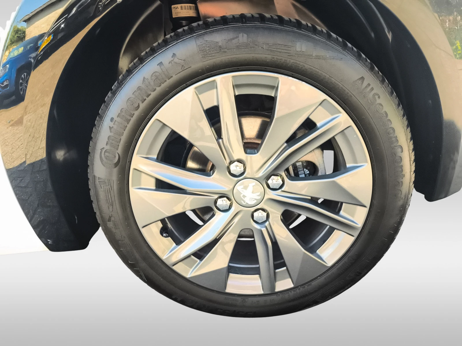 Hoofdafbeelding Peugeot e-208