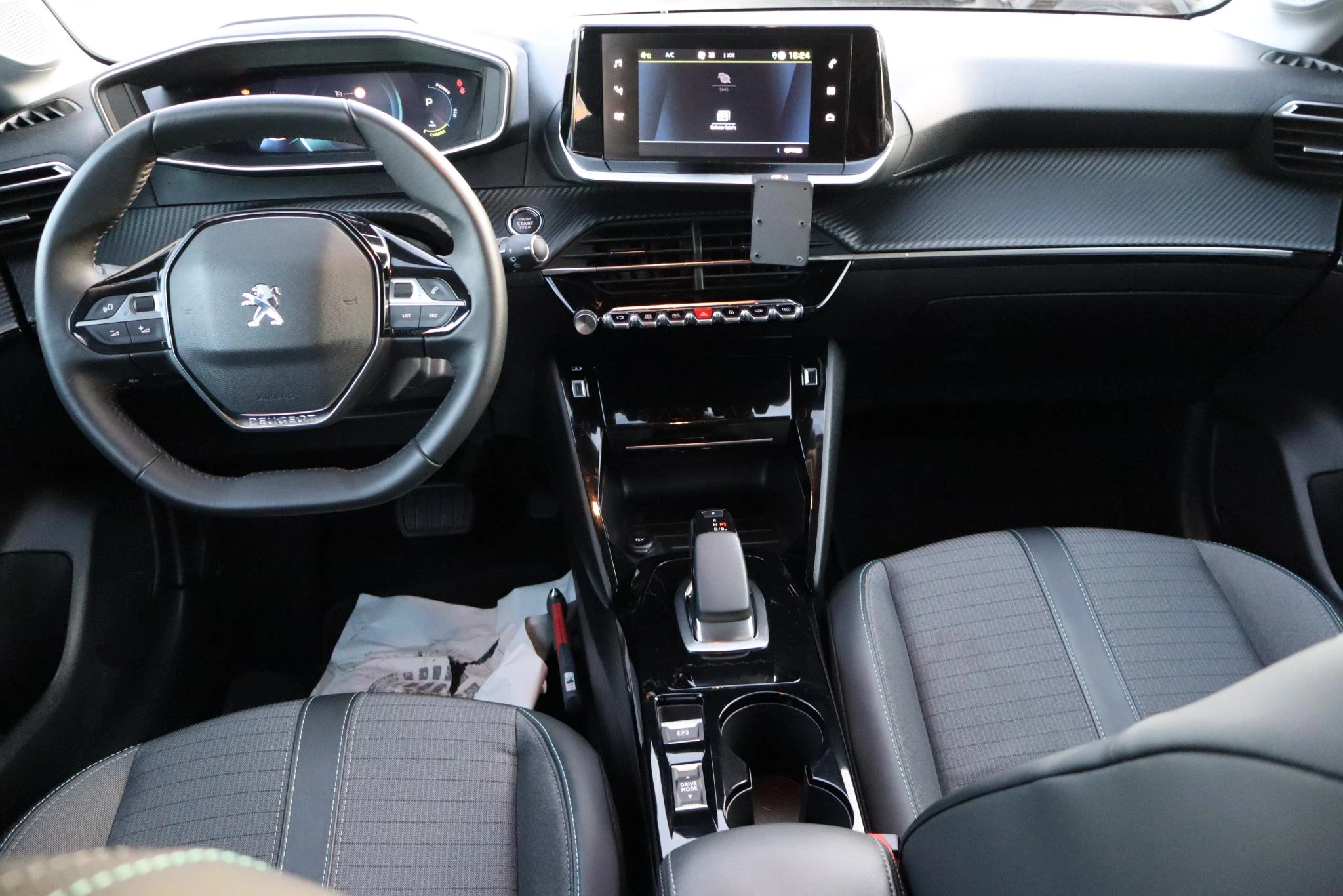 Hoofdafbeelding Peugeot e-208