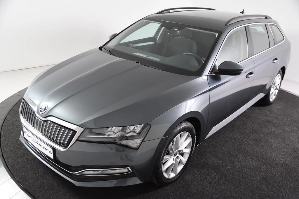 Hoofdafbeelding Škoda Superb