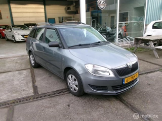 Skoda Fabia Combi 1.2 Airco 94000km .