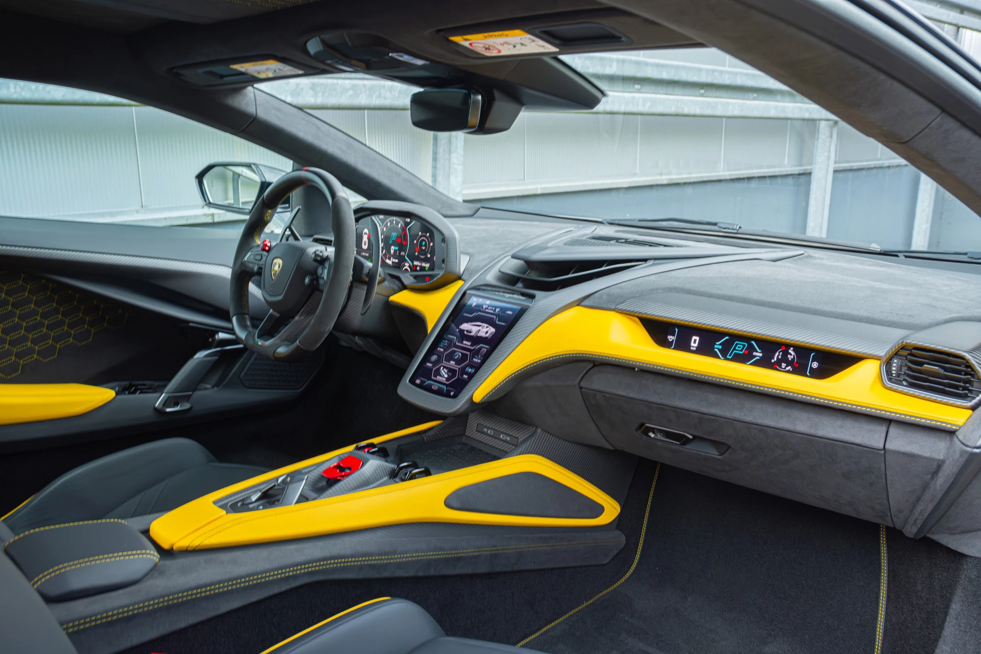 Hoofdafbeelding Lamborghini Revuelto