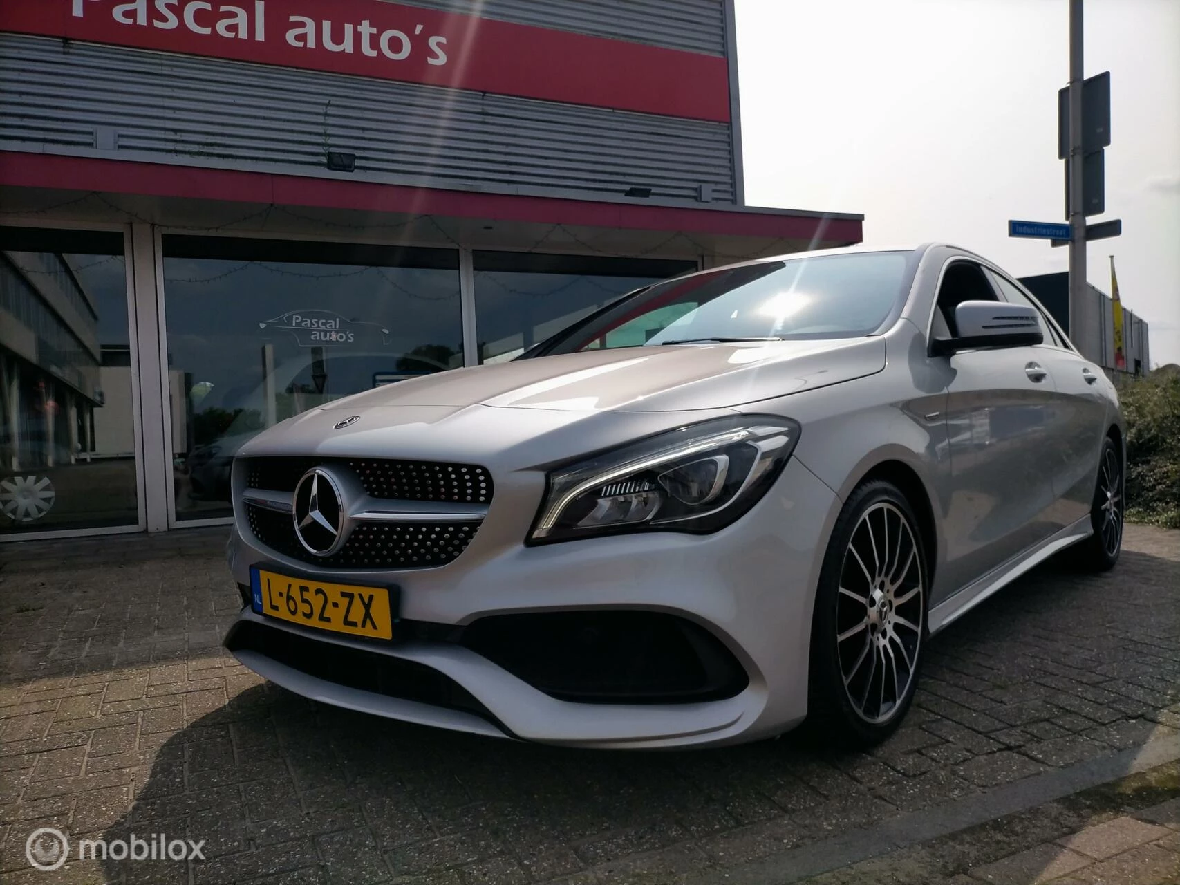 Hoofdafbeelding Mercedes-Benz CLA