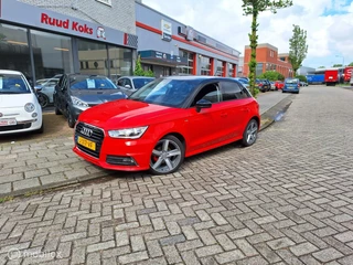 AUDI A1 SPORTBACK 1.0 TFSI S-LINE / Navigatie / Airco /