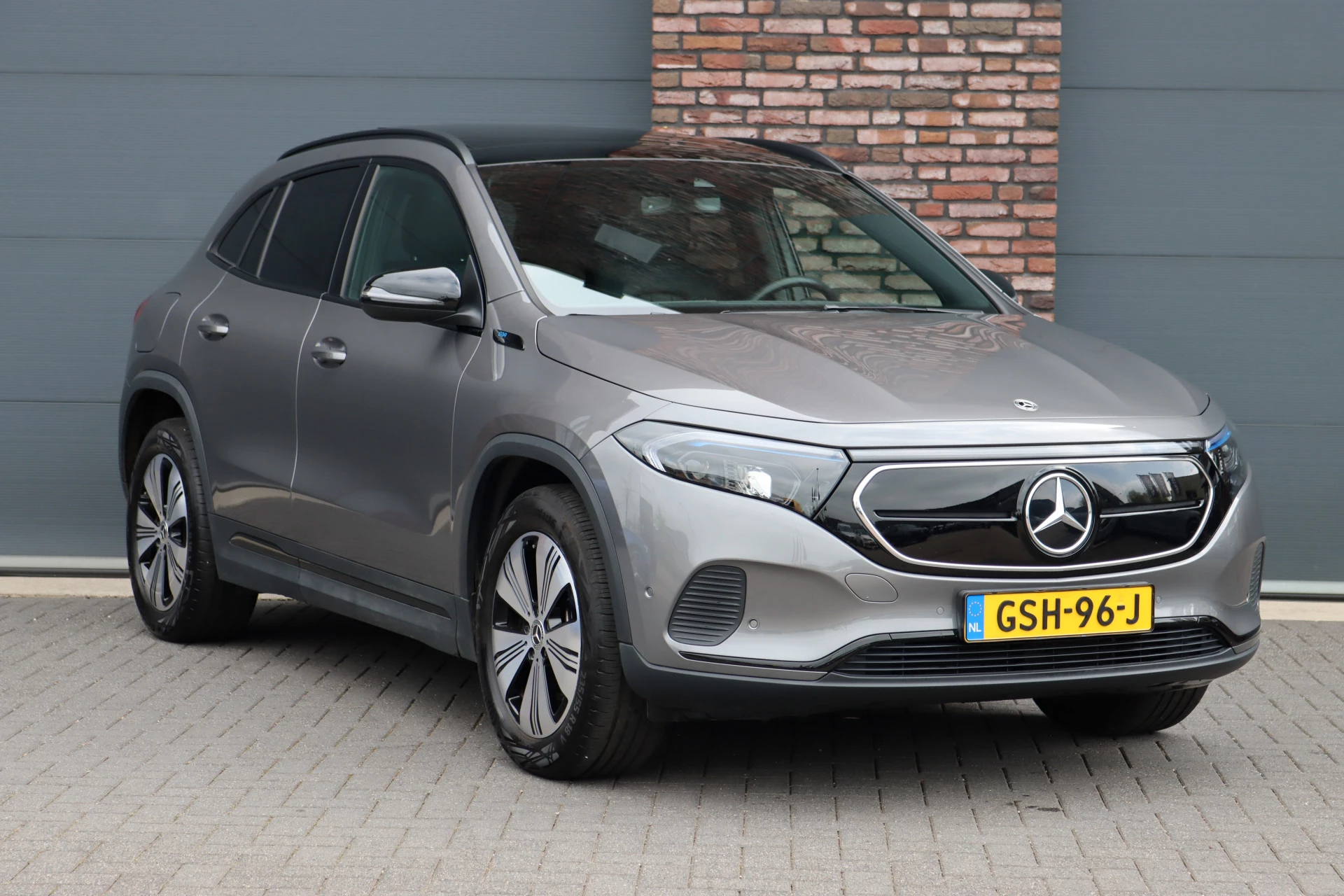 Hoofdafbeelding Mercedes-Benz EQA