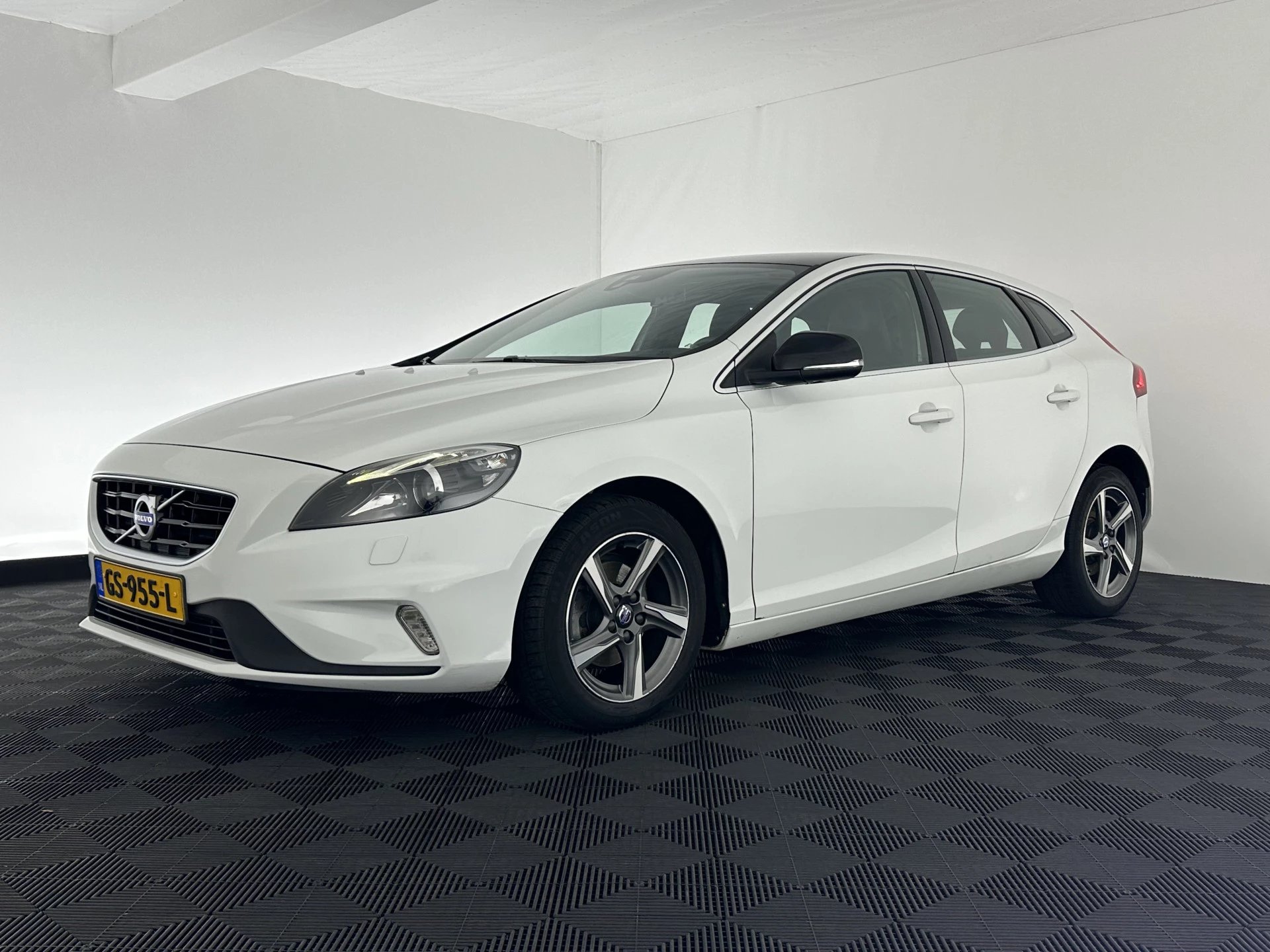 Hoofdafbeelding Volvo V40