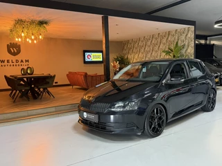 Skoda Fabia 1.2 TSI Monte Carlo|Black on Black|17" Velgen|Sport Diffuser|StoelVW|Navi|Cruise|Clima|Rijklaar