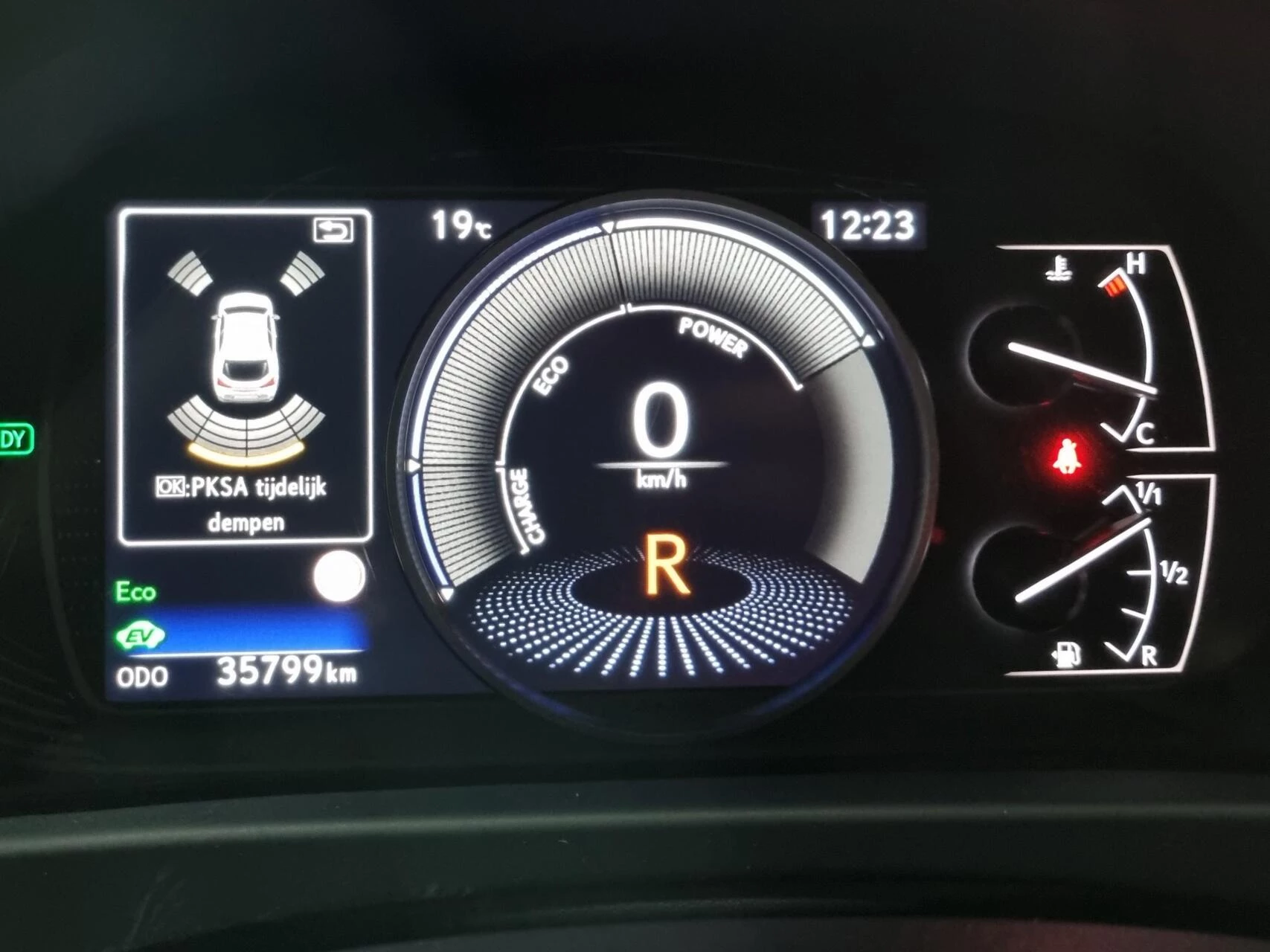 Hoofdafbeelding Lexus UX