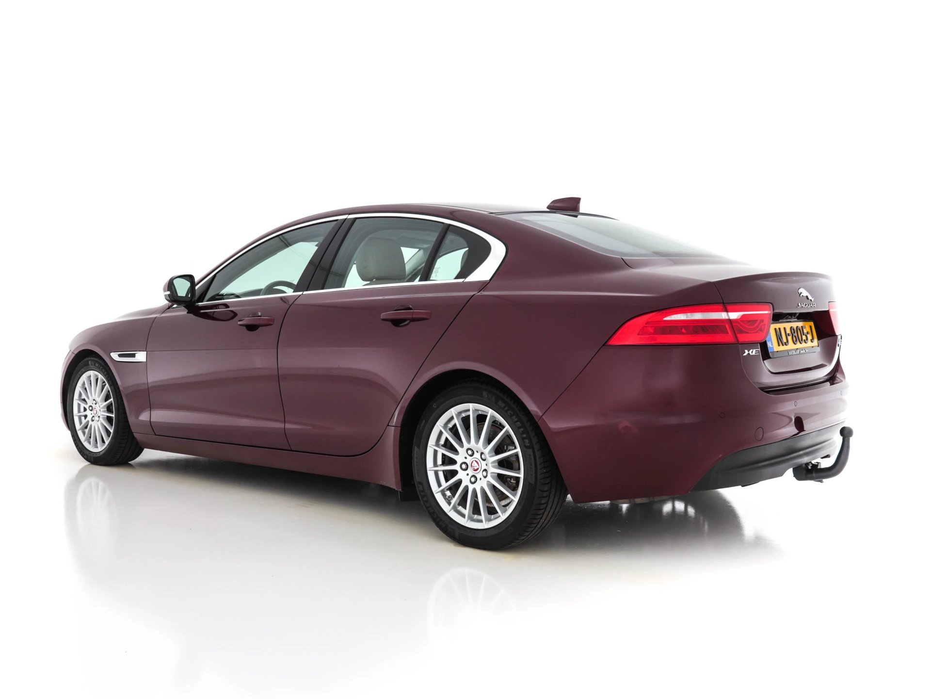 Hoofdafbeelding Jaguar XE