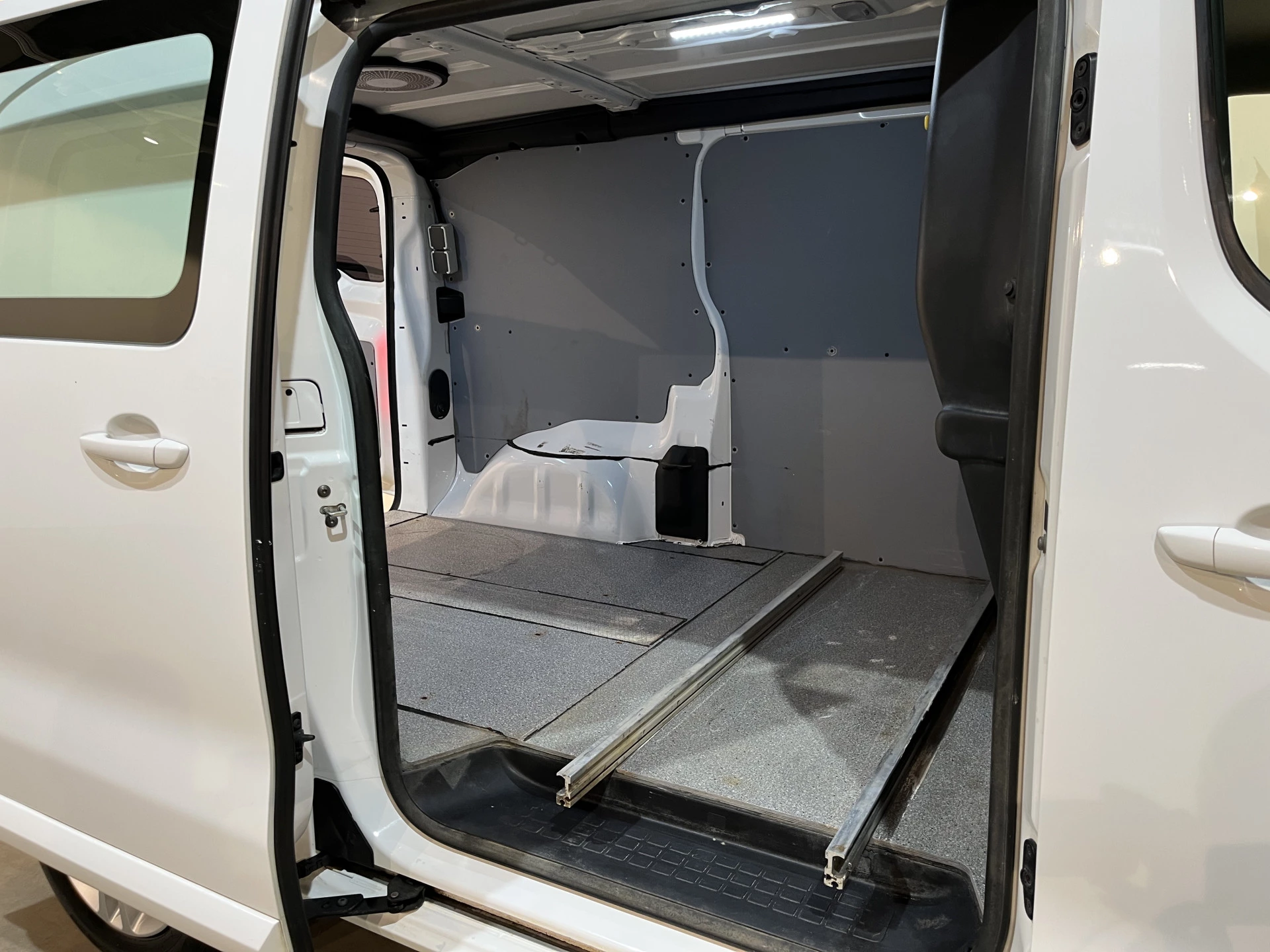 Hoofdafbeelding Peugeot Expert