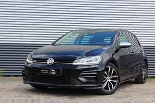 Volkswagen Golf 1.0 TSI R-Line | Virtual dashboard | LED Licht | Sfeerverlichting | Adaptive cruise control |