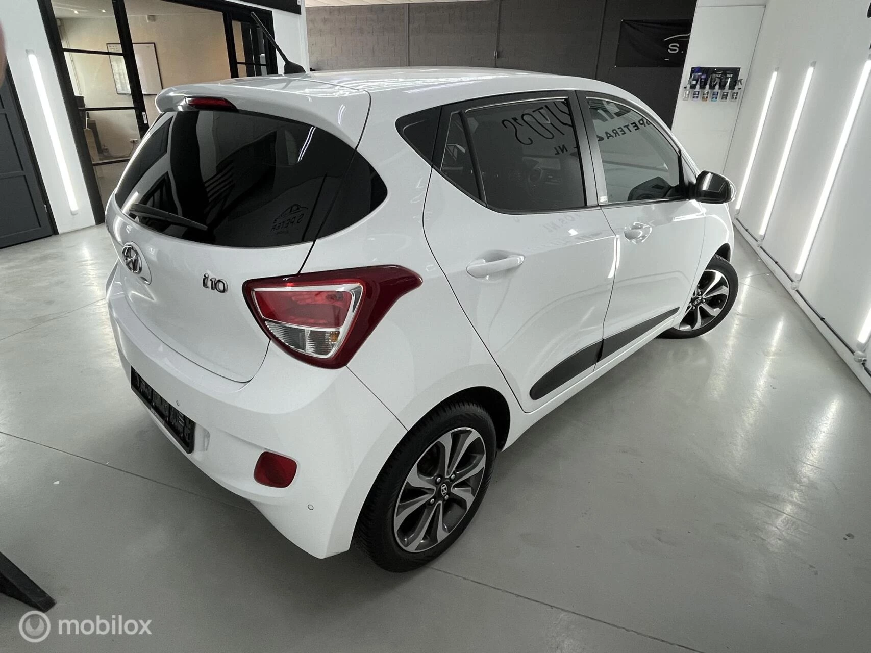 Hoofdafbeelding Hyundai i10