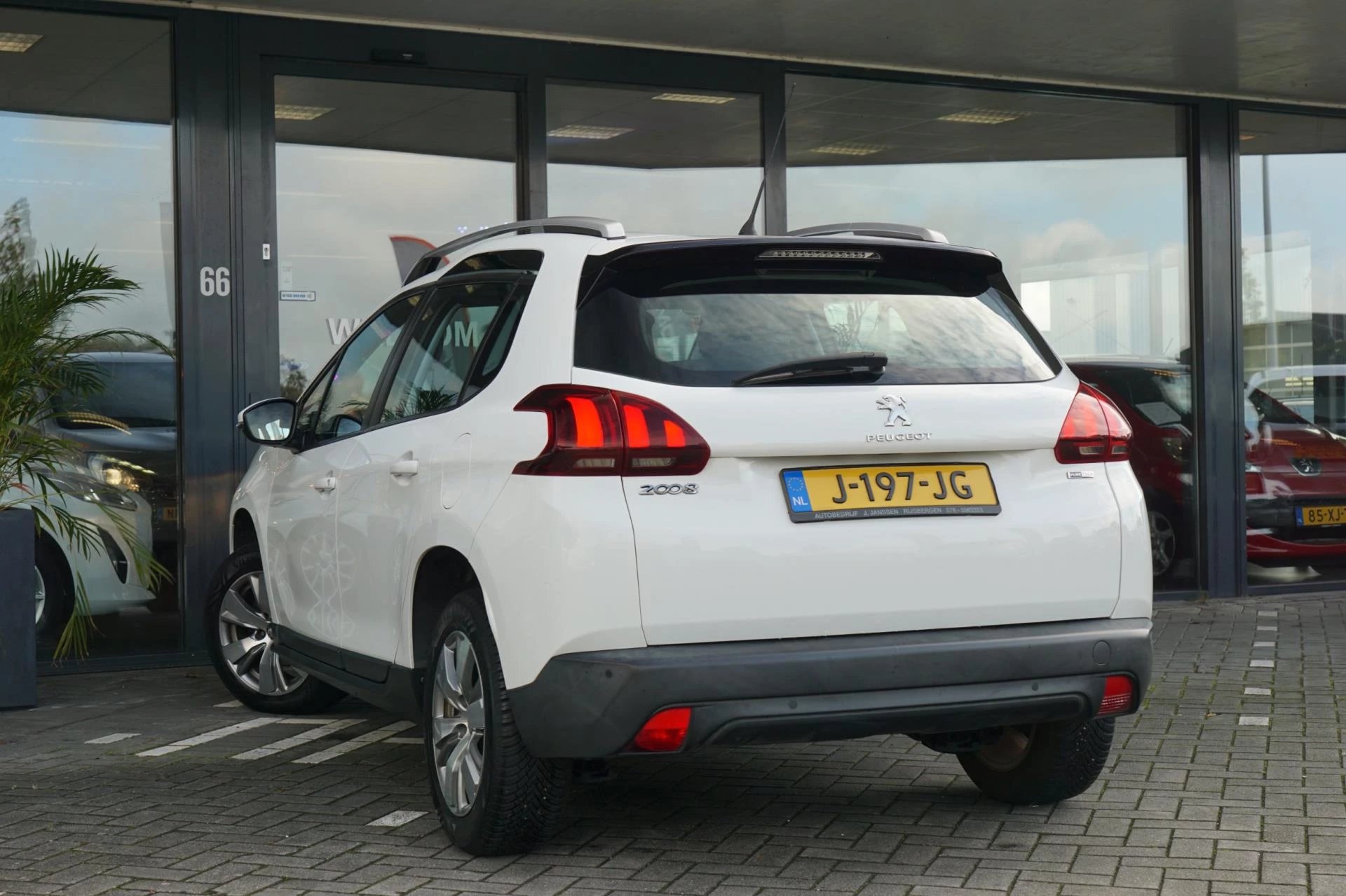 Hoofdafbeelding Peugeot 2008