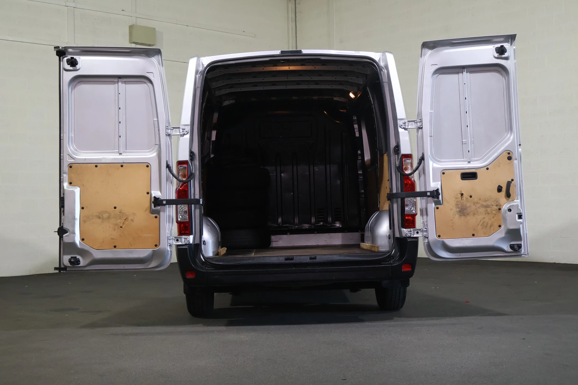 Hoofdafbeelding Nissan NV400