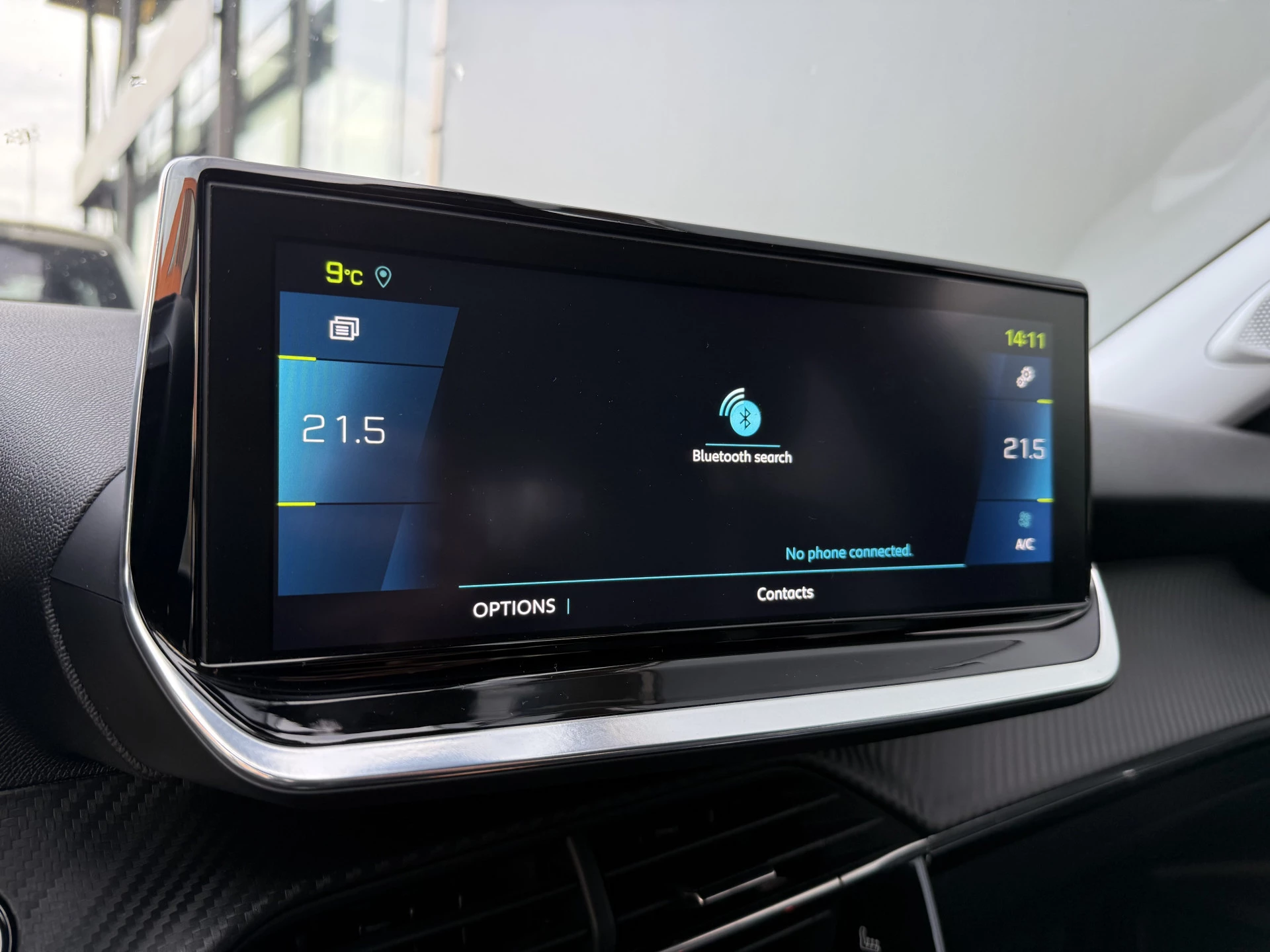 Hoofdafbeelding Peugeot e-2008