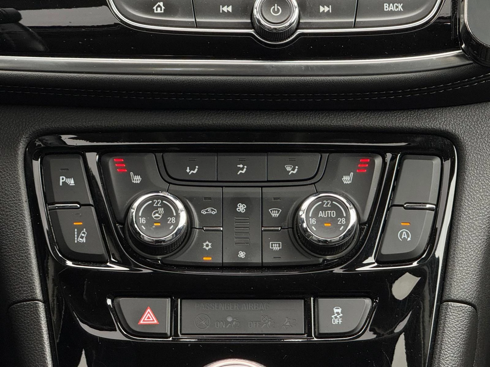 Hoofdafbeelding Opel Mokka X