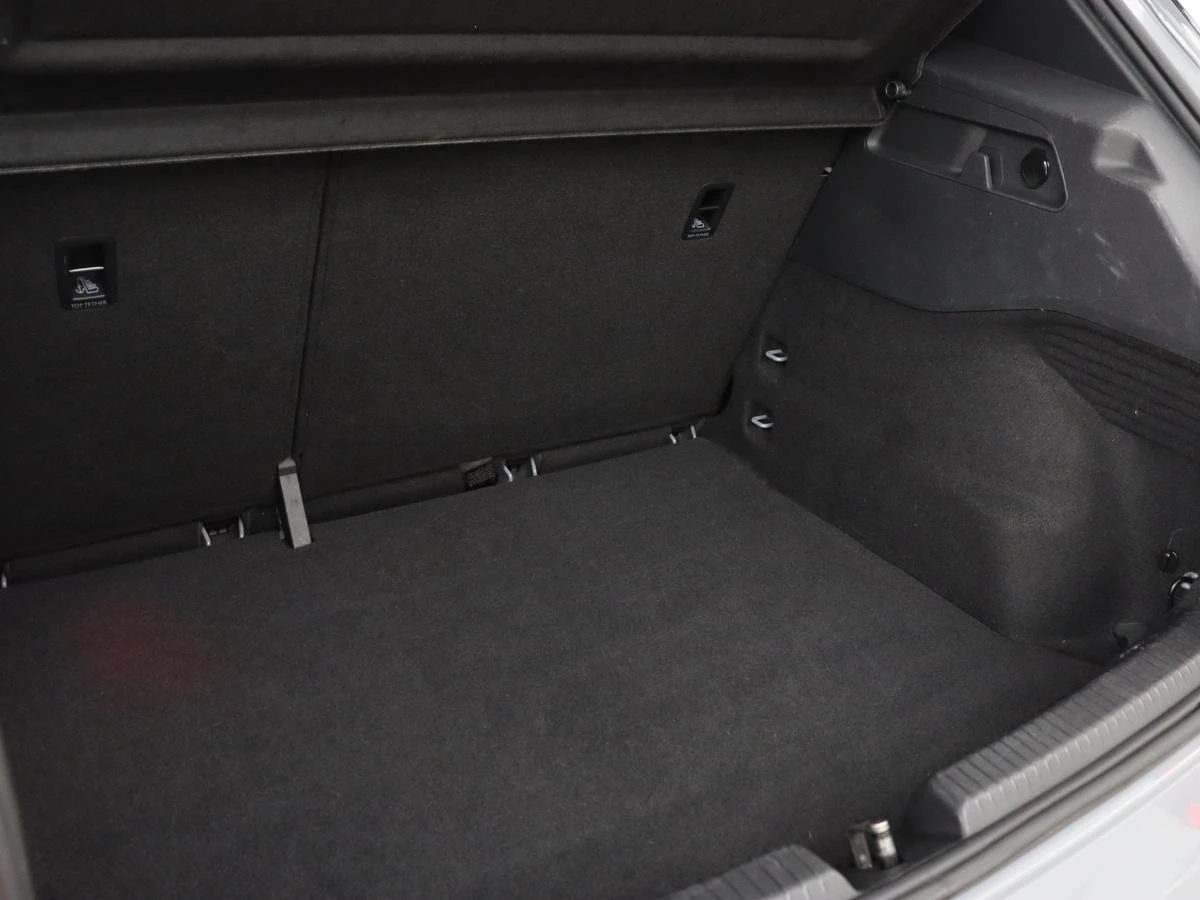 Hoofdafbeelding CUPRA Born