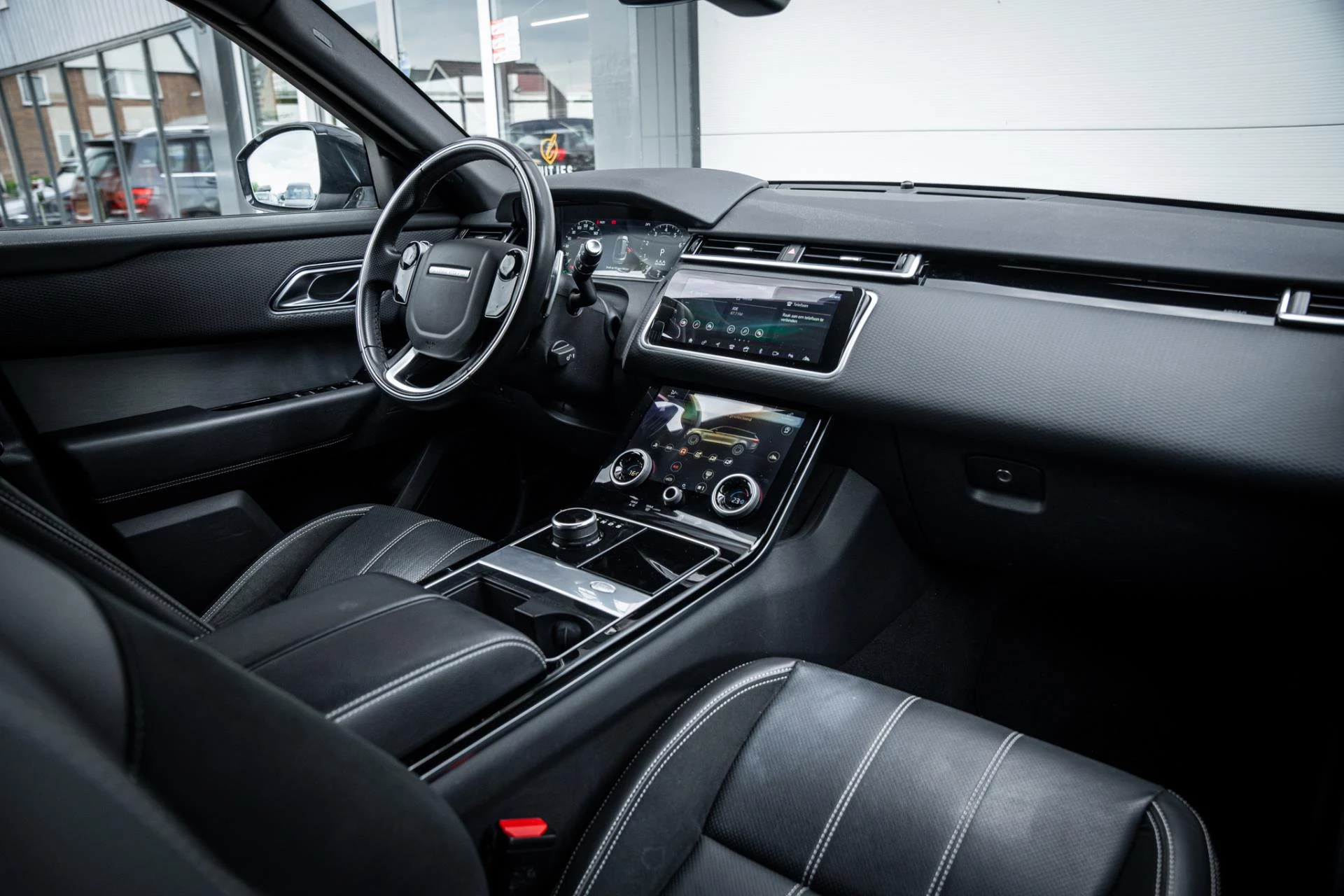 Hoofdafbeelding Land Rover Range Rover Velar