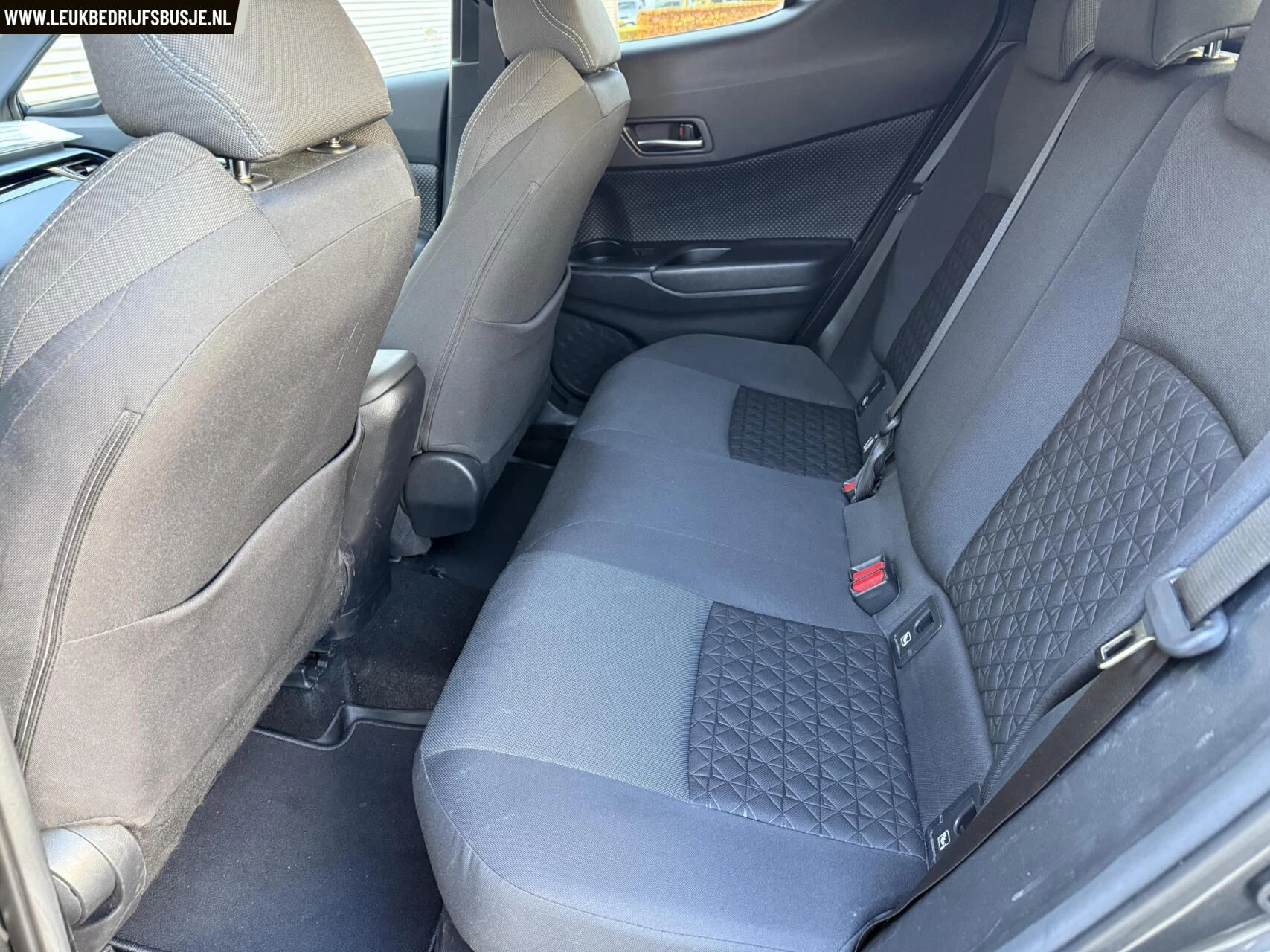 Hoofdafbeelding Toyota C-HR