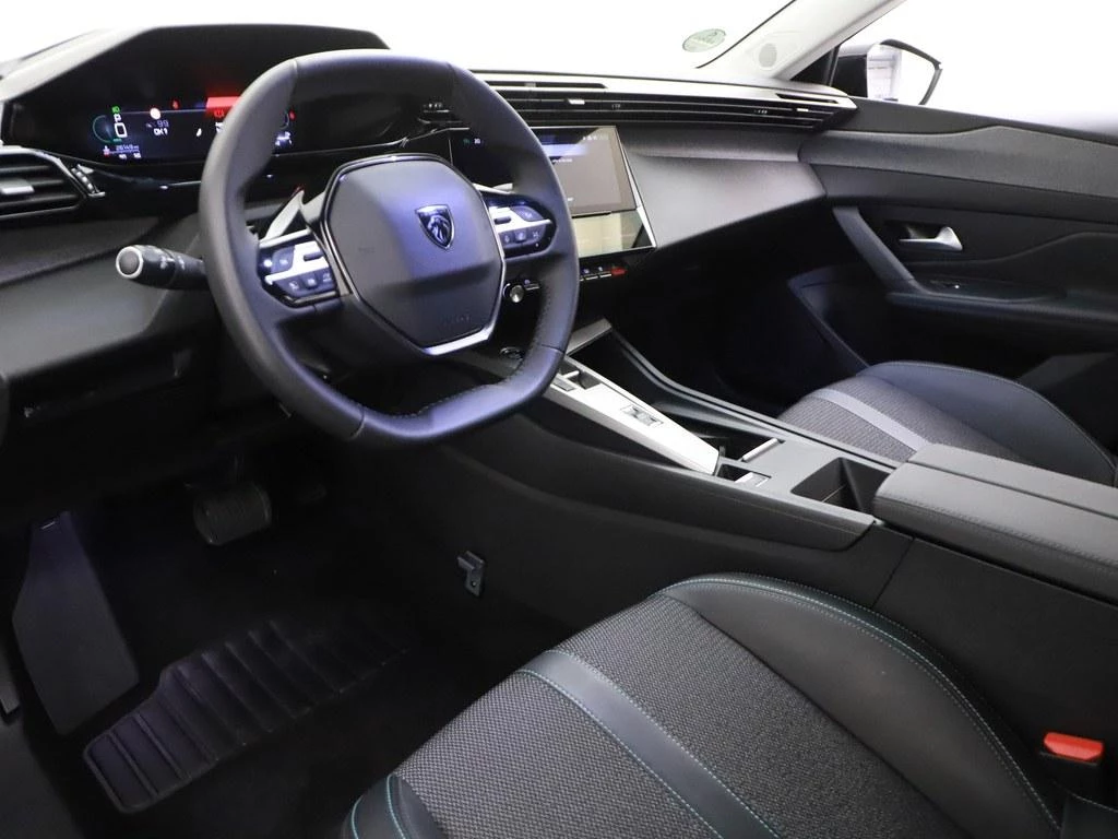 Hoofdafbeelding Peugeot 408