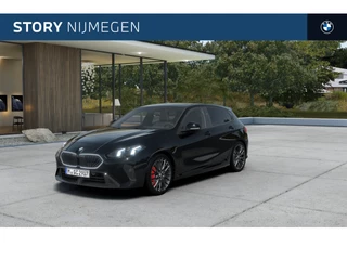 Hoofdafbeelding BMW 1 Serie BMW 1 Serie 120 M Sport Automaat / Panoramadak / Sportstoelen / M Adaptief onderstel / Comfort Access / Parking Assistant Plus / Head-Up / Adaptieve LED