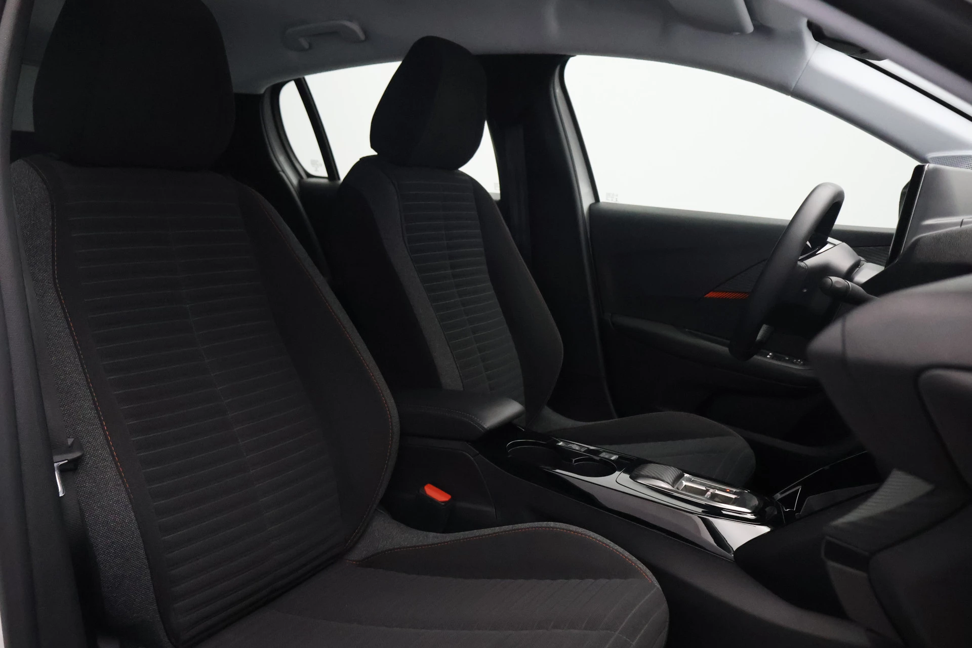 Hoofdafbeelding Peugeot e-208