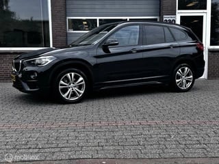 Hoofdafbeelding BMW X1 BMW X1 sDrive18i High Executive AUT PANO/AIRCO/CRUISE/NAVI