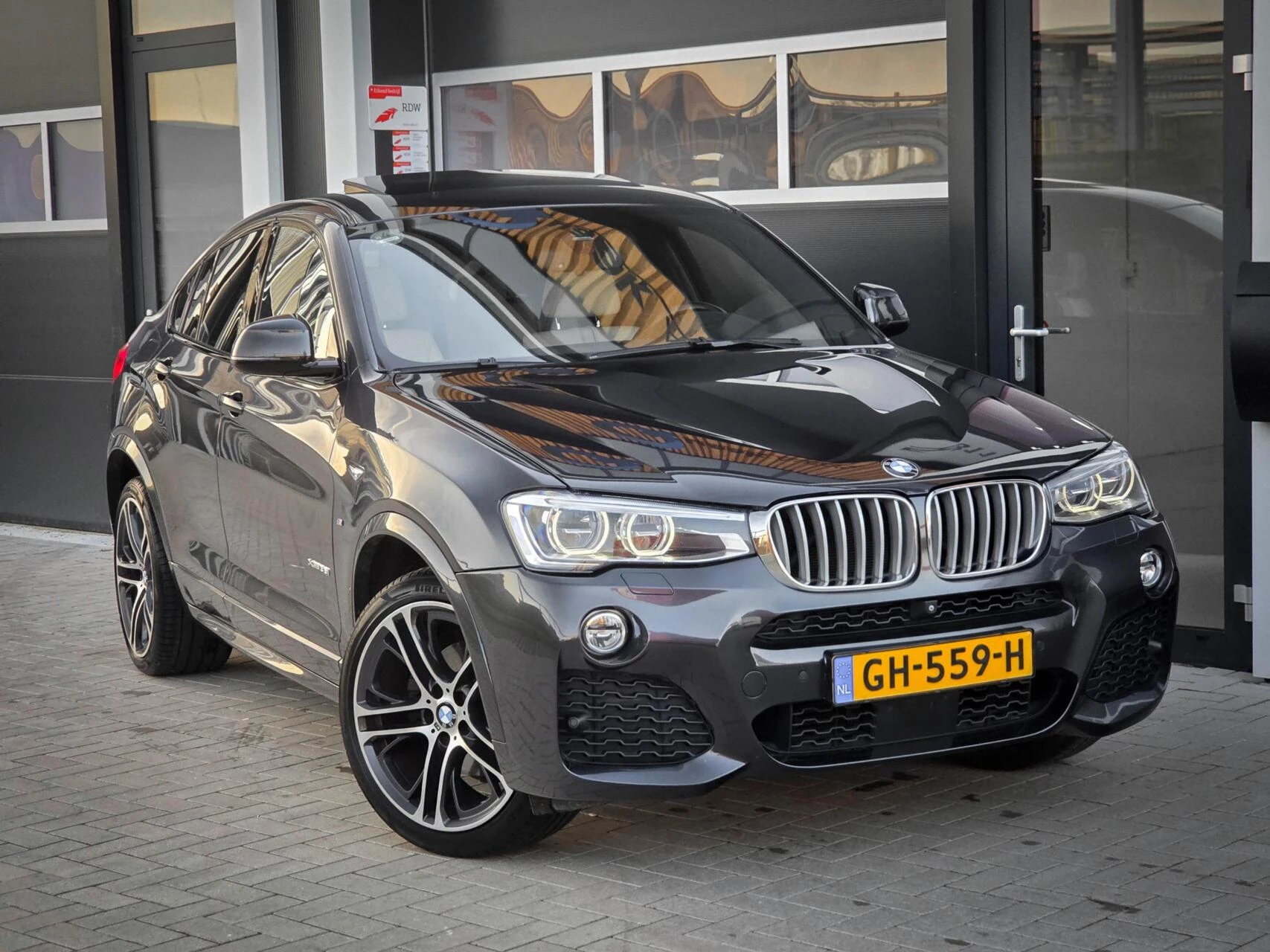 Hoofdafbeelding BMW X4