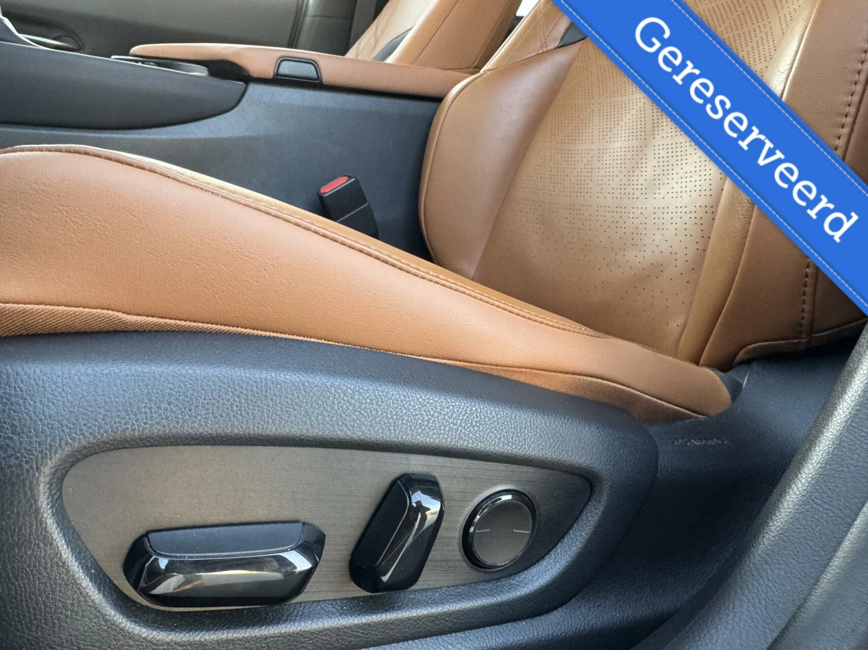 Hoofdafbeelding Lexus UX