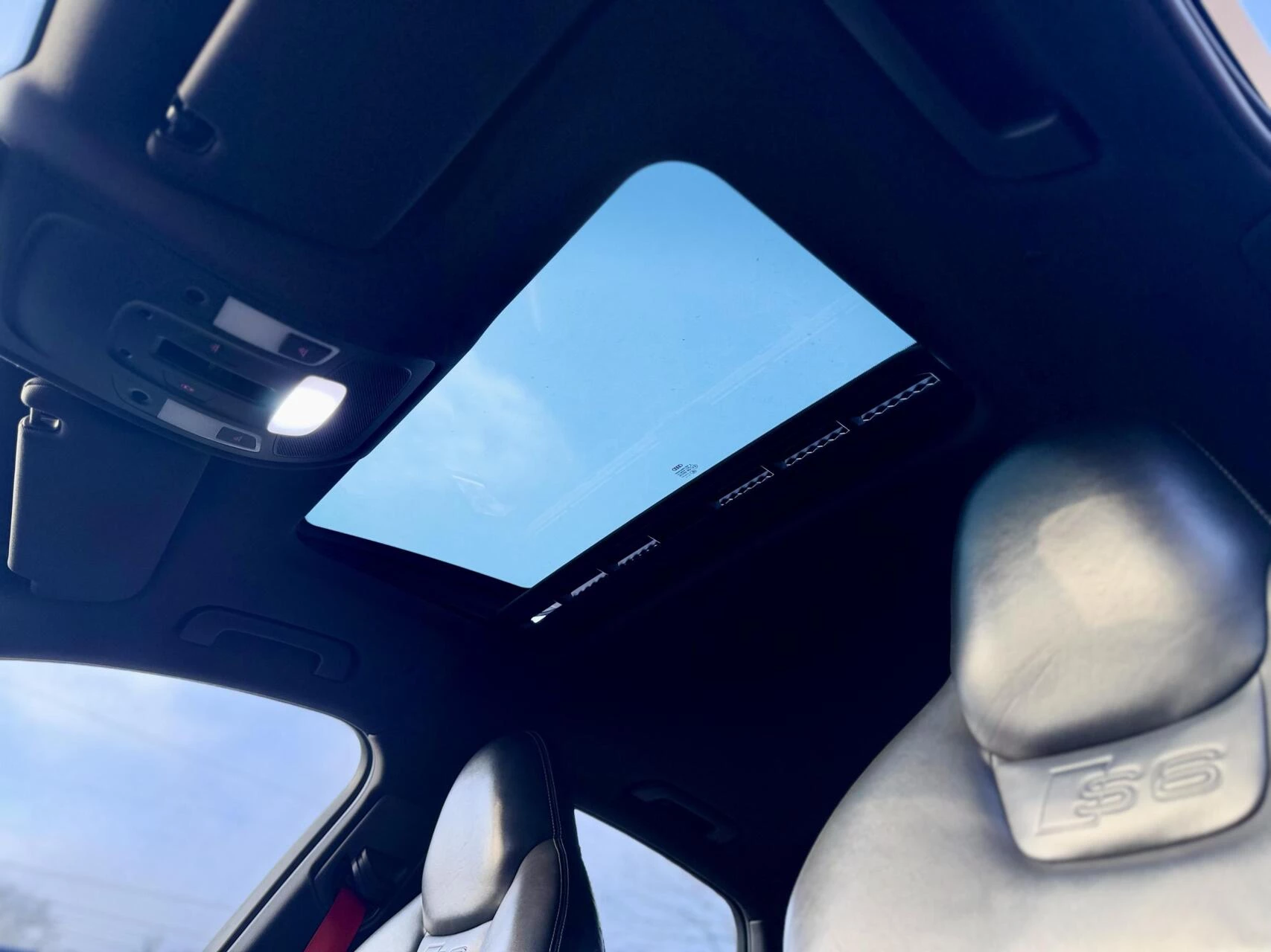 Hoofdafbeelding Audi S6