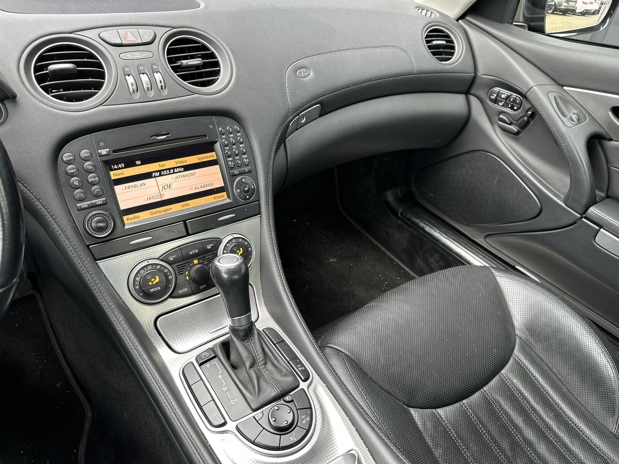 Hoofdafbeelding Mercedes-Benz SL