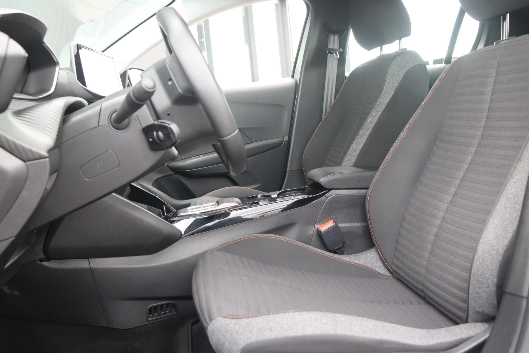 Hoofdafbeelding Peugeot e-208