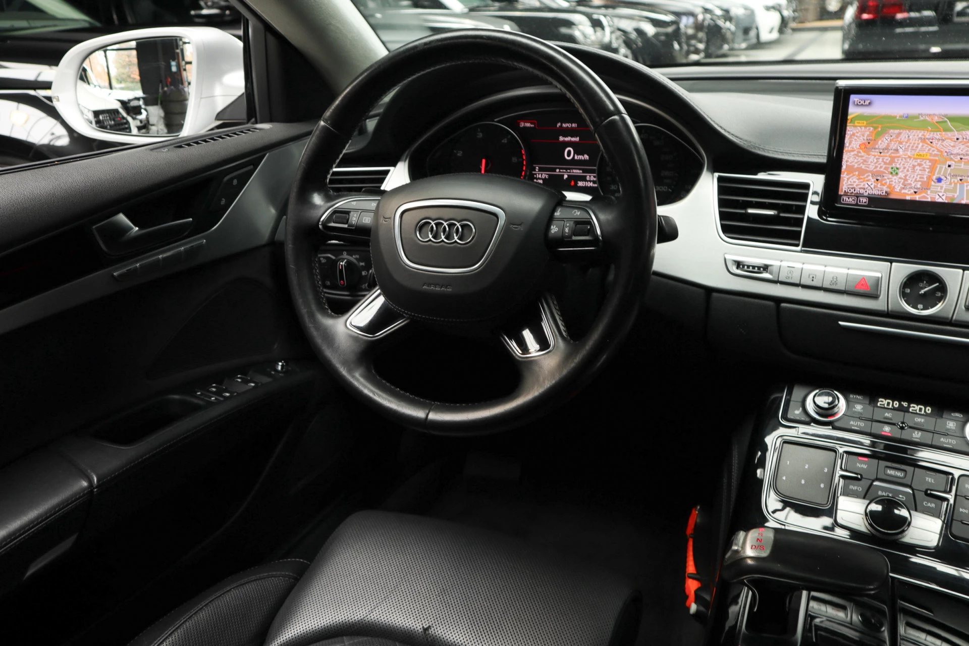 Hoofdafbeelding Audi A8