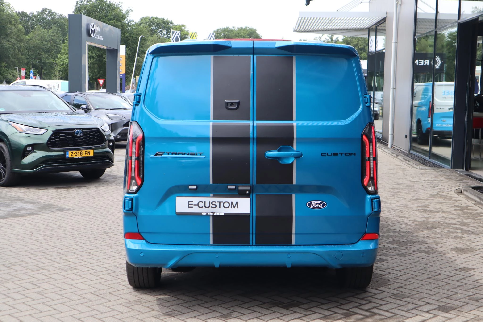 Hoofdafbeelding Ford E-Transit Custom