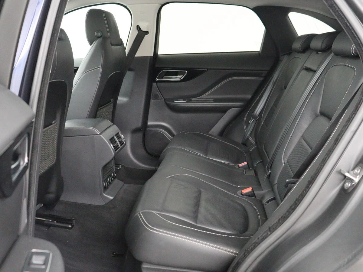 Hoofdafbeelding Jaguar F-PACE