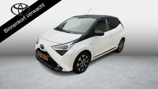 Toyota Aygo 1.0 VVT-i X-Joy Bi-Tone Automaat | Apple Carplay & AndroidAUTO | Climate Control | Camera | Privacy Glass |