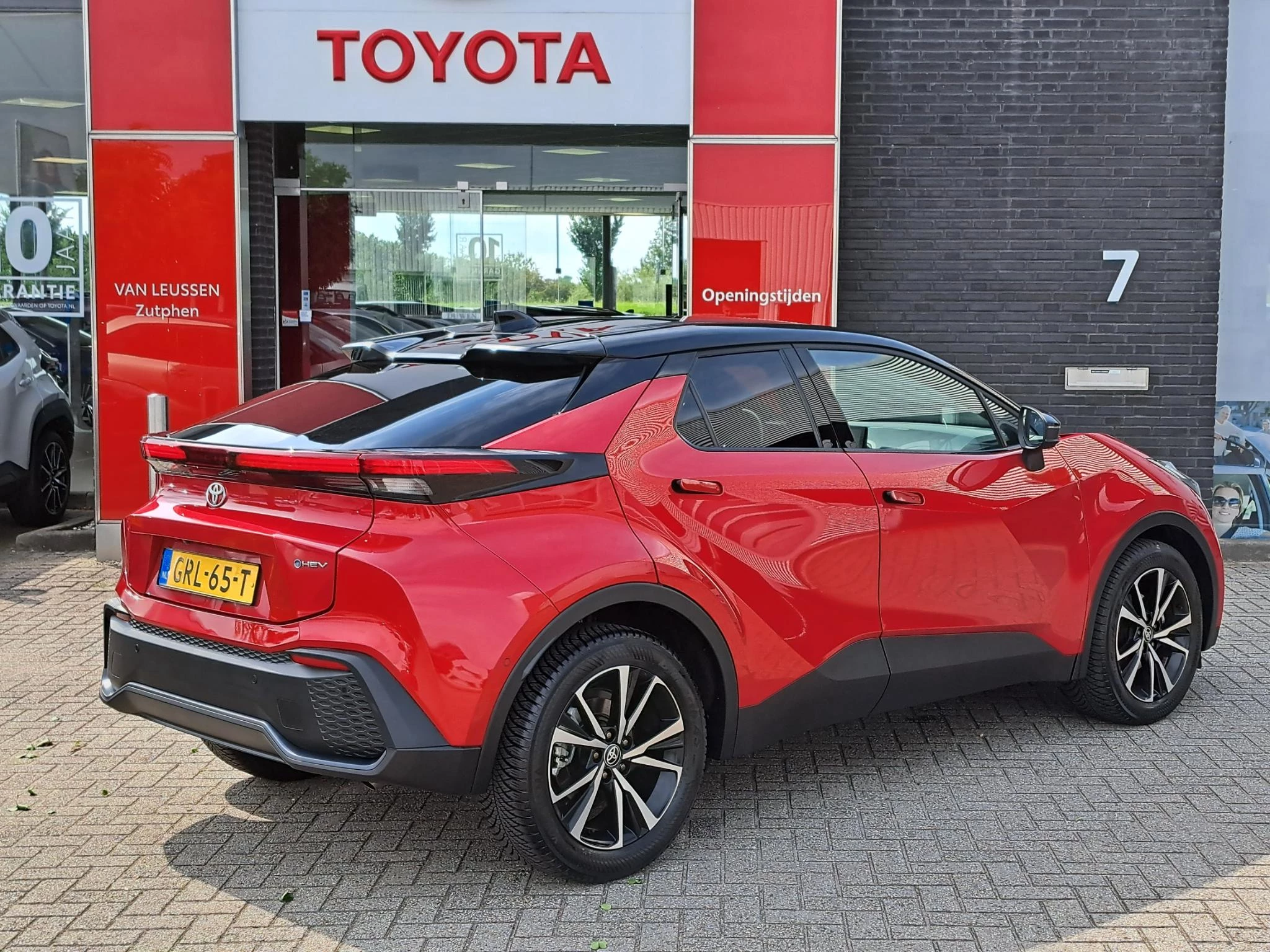 Hoofdafbeelding Toyota C-HR