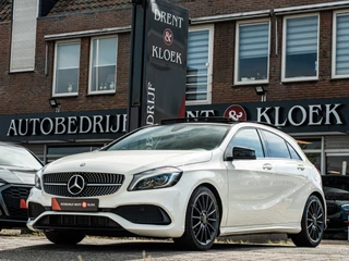 Hoofdafbeelding Mercedes-Benz A-Klasse Mercedes-Benz A-Klasse 180 Ambition AMG PANO CAMERA LED NIGHT PAKKET 18 INCH
