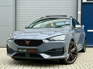 Hoofdafbeelding CUPRA Leon Sportstourer CUPRA Leon Sportstourer 1.4 e-Hybrid VZ Performance Cam|Pano