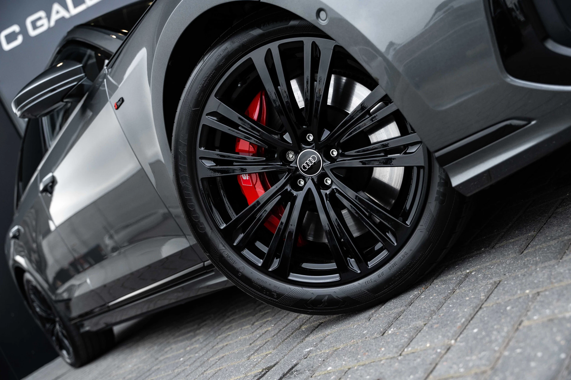 Hoofdafbeelding Audi A8