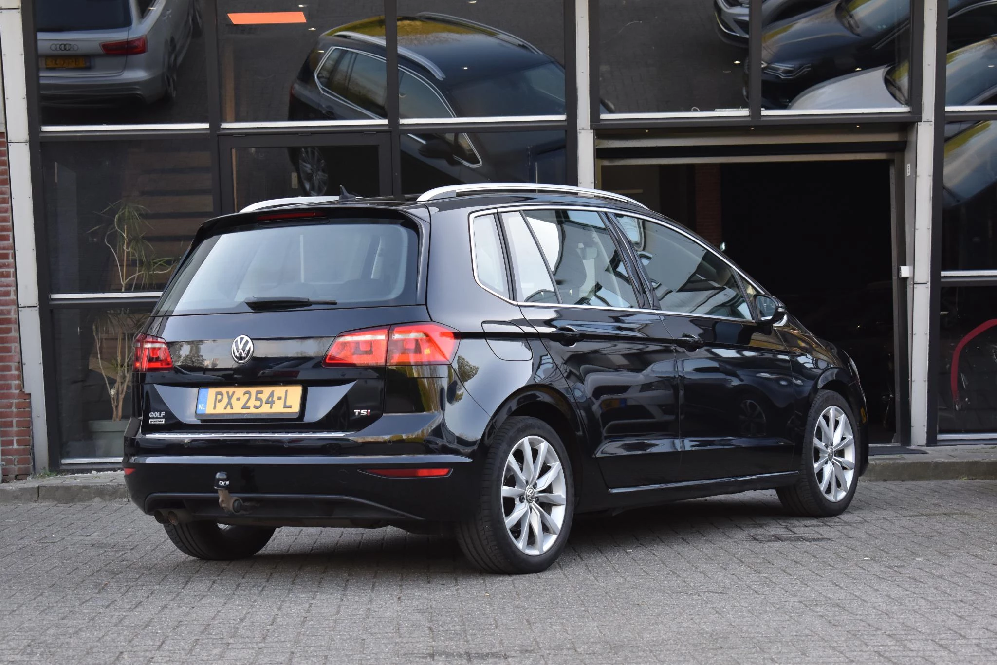 Hoofdafbeelding Volkswagen Golf Sportsvan