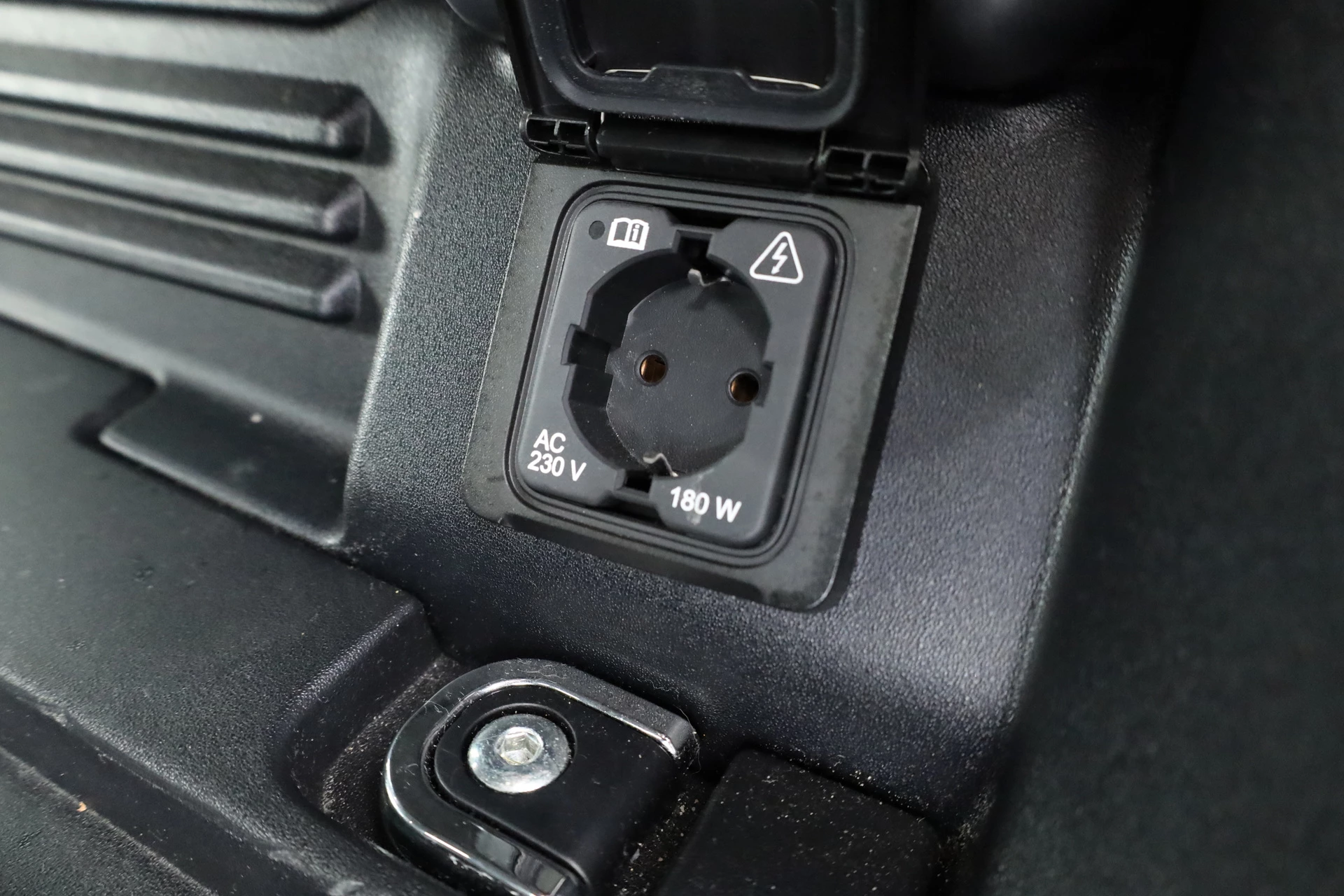 Hoofdafbeelding Land Rover Defender