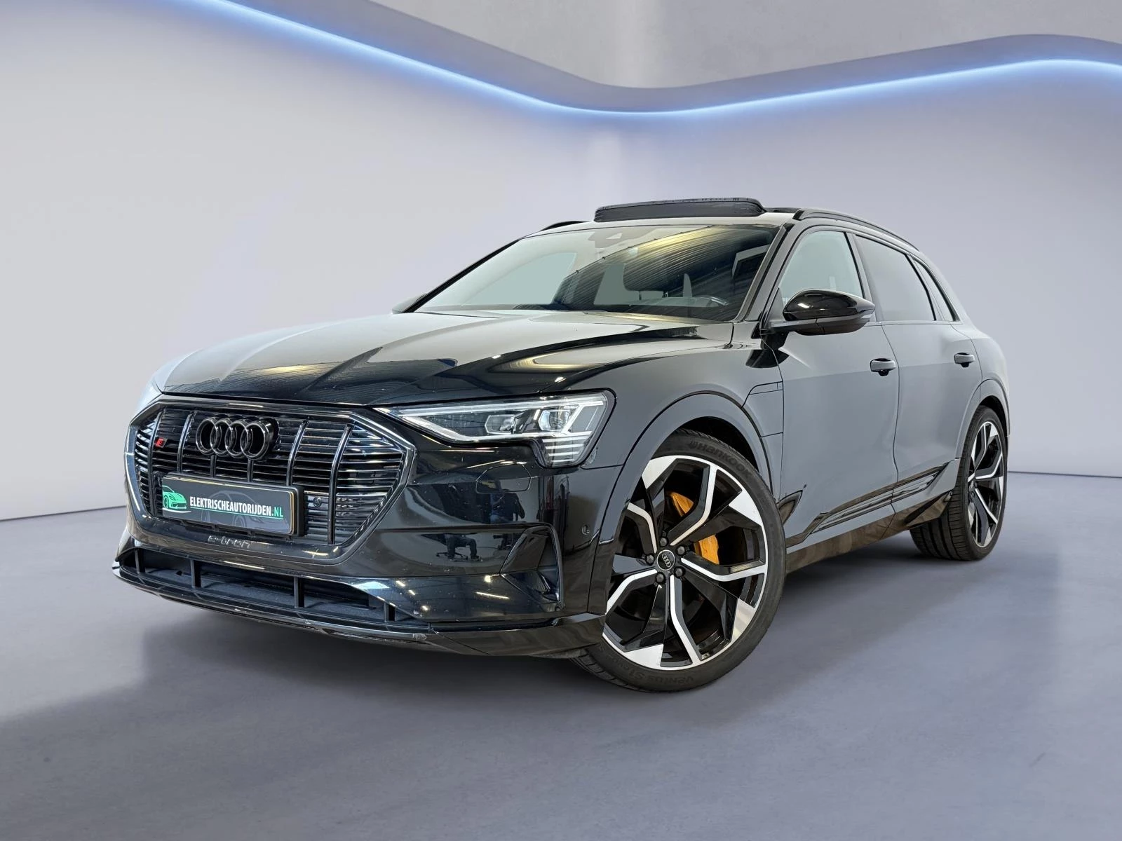 Hoofdafbeelding Audi e-tron