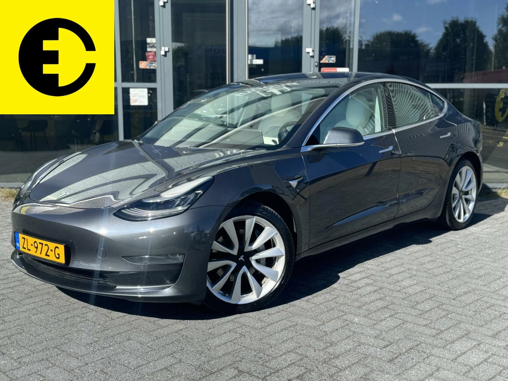 Hoofdafbeelding Tesla Model 3