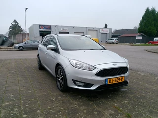 Ford Focus 1.0 TITANIUM