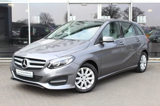 Hoofdafbeelding Mercedes-Benz B-Klasse Mercedes-Benz B-Klasse 180 Ambition automaat | Cruise | Trekhaak |
