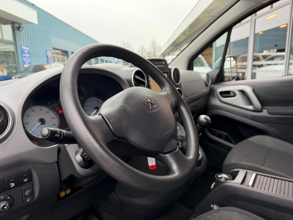 Hoofdafbeelding Peugeot Partner