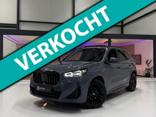 BMW X1 BMW sDrive20i M Sport Pano Sportstoelen ACC Trekhaak Navi LED Camera Carplay